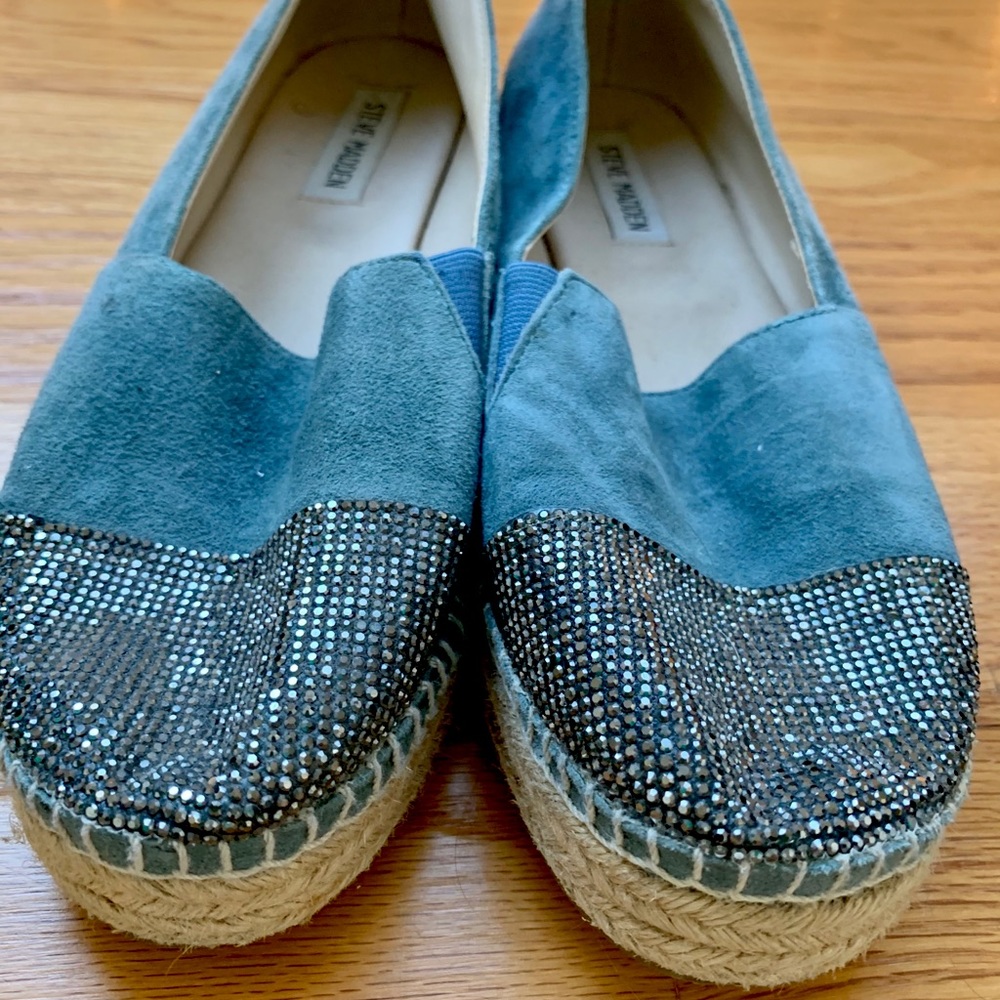 STEVE MADDEN SLIDE-ON ESPADRILLES